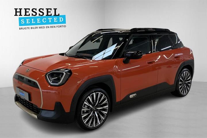 Rød Mini Aceman E fra 2025 set udefra