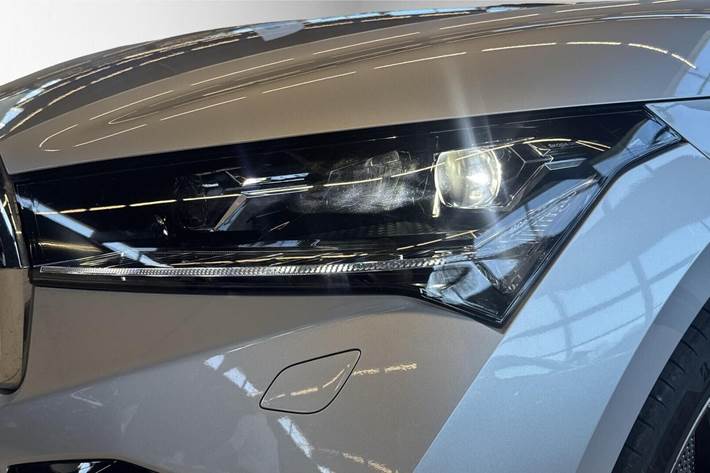 Sølv Skoda Enyaq fra 2025