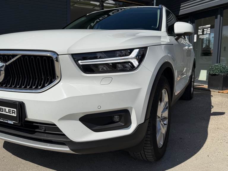 Volvo XC40 2,0 D4 190 Momentum aut. AWD
