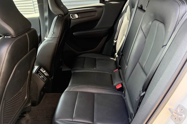 Hvid Volvo XC40 fra 2018