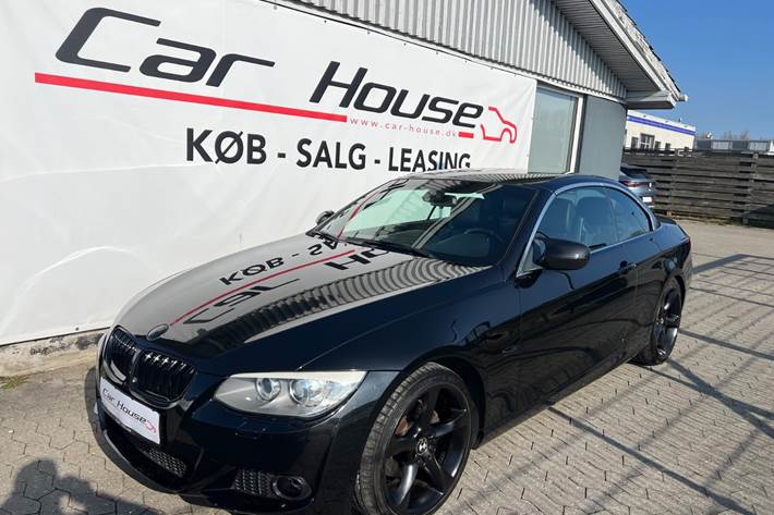 Sort BMW 320d fra 2012 set udefra