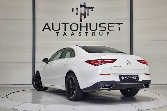 Hvid Mercedes CLA200 fra 2020