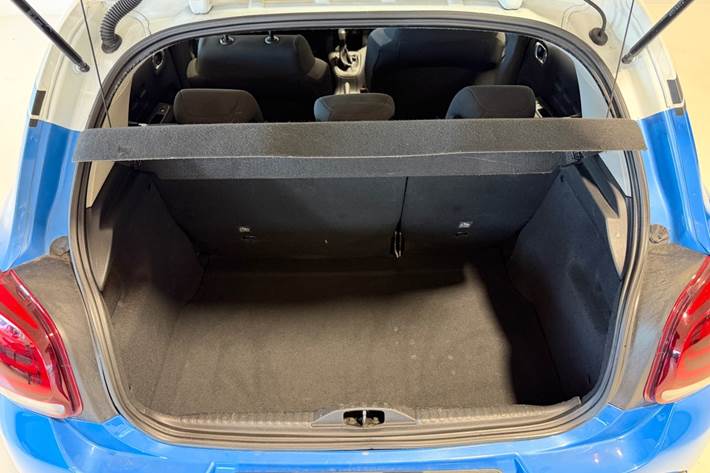 Blå Citroën C3 fra 2017