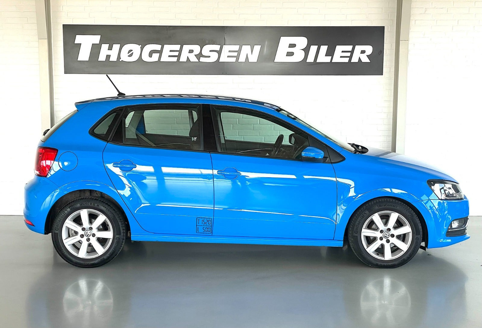 Blå VW Polo fra 2015