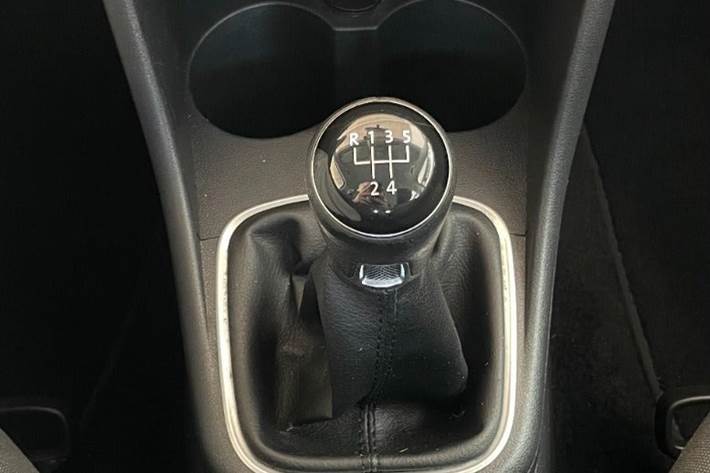 Blå VW Polo fra 2015