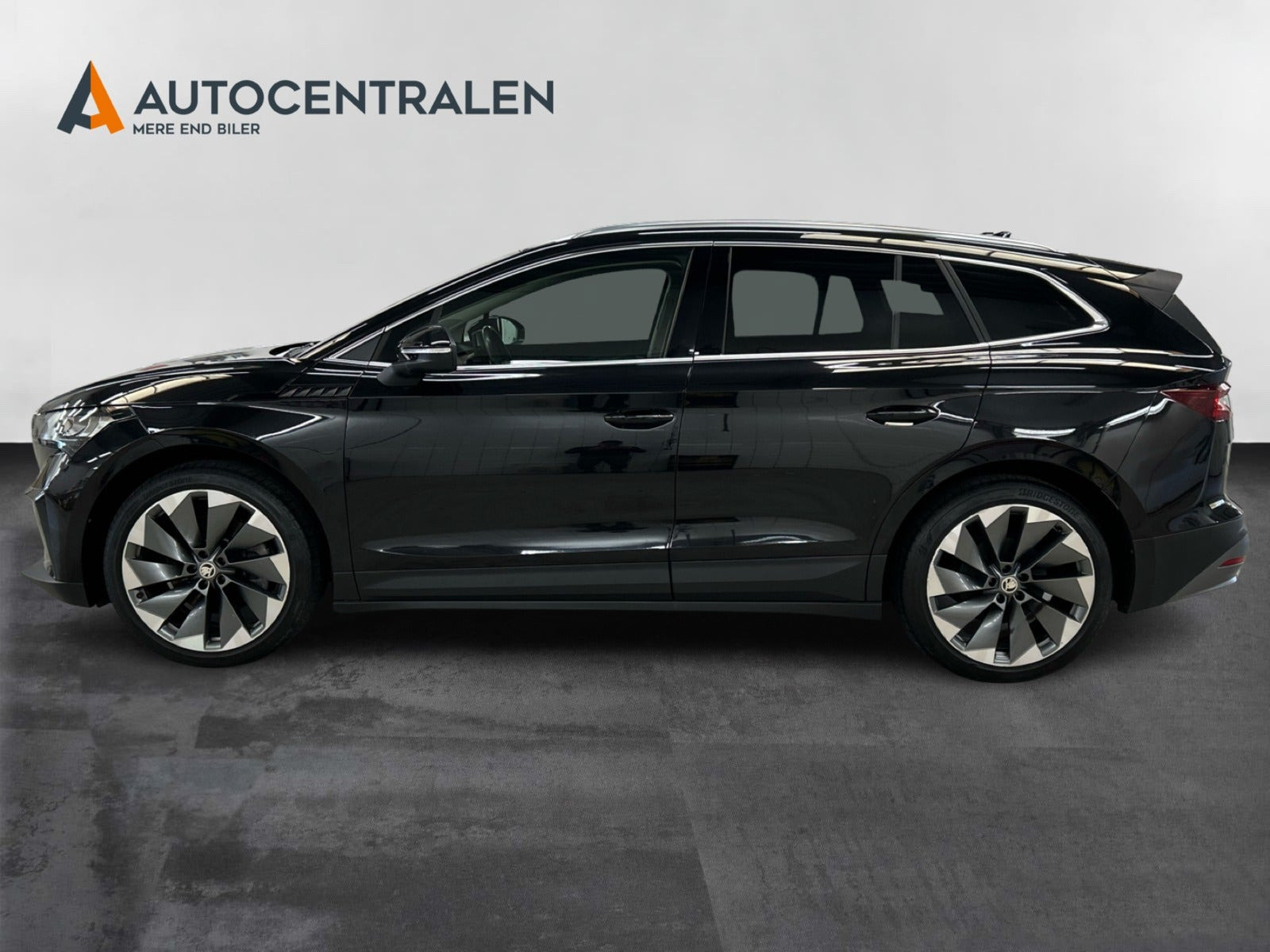 Sort Skoda Enyaq fra 2022