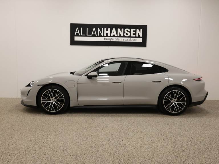 Porsche Taycan Performance+