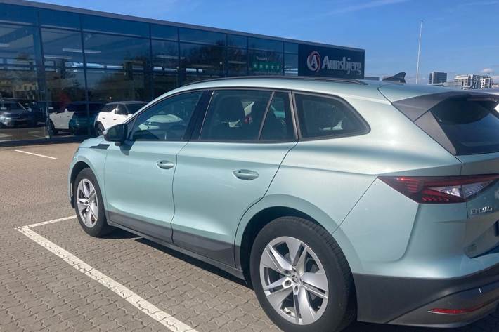 Grøn Skoda Enyaq fra 2022
