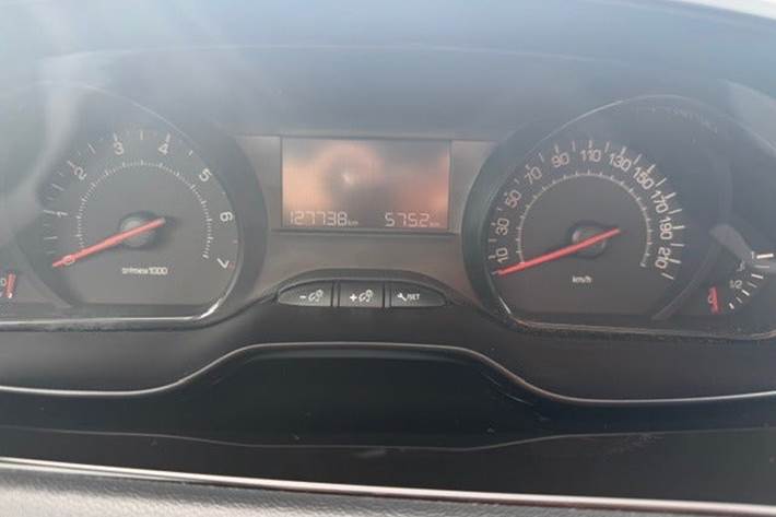 undefined Peugeot 208 fra 2012
