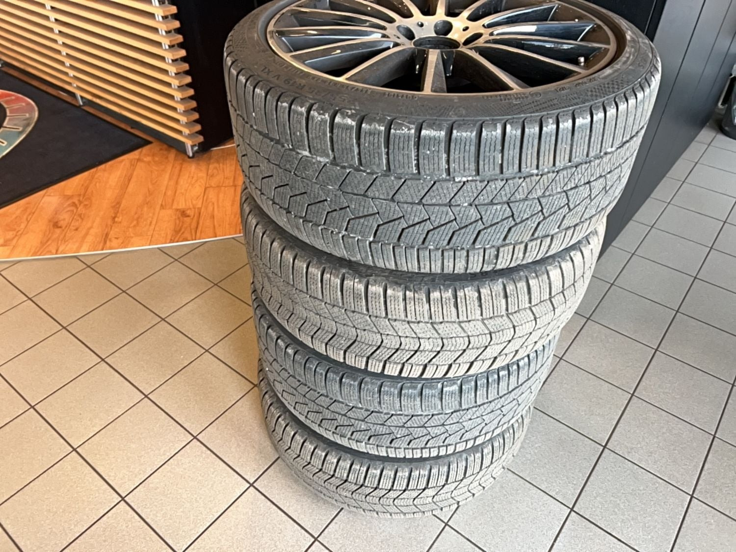 Grå Mercedes C450 fra 2016