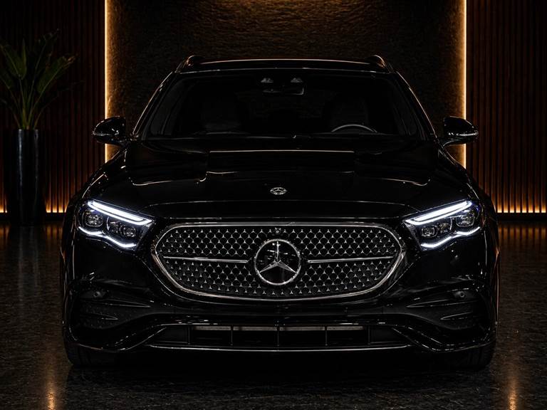 Mercedes E300 e 2,0 AMG Line stc. aut.