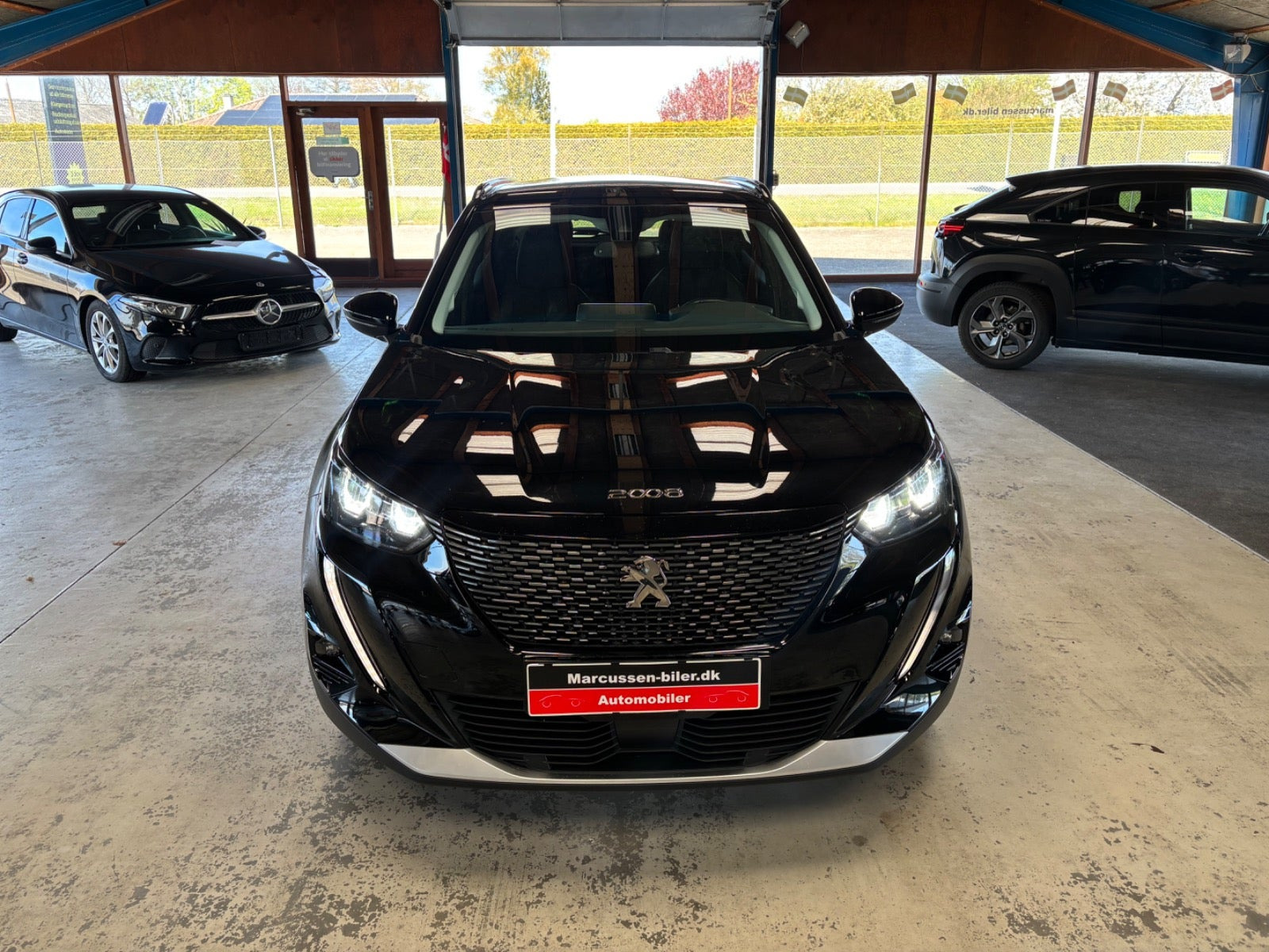 Sort Peugeot 2008 fra 2021