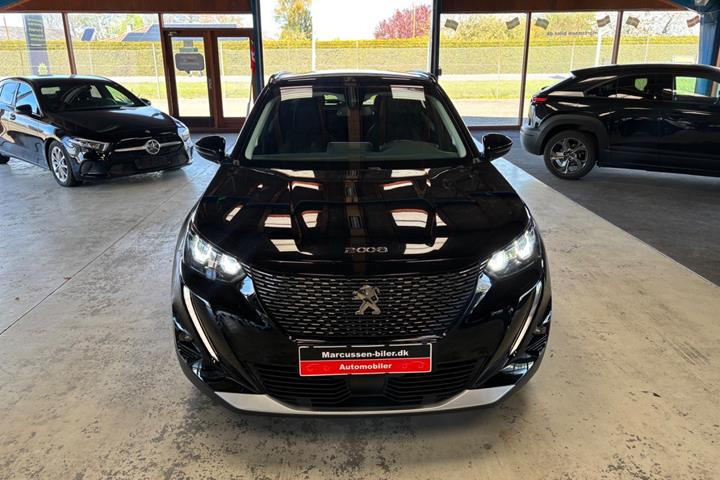 Sort Peugeot 2008 fra 2021