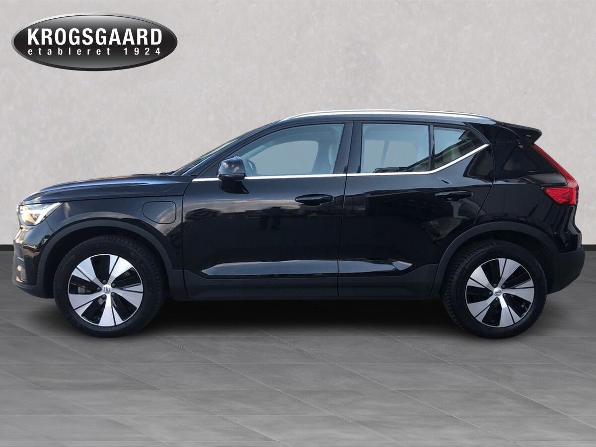 Sort Volvo XC40 fra 2022