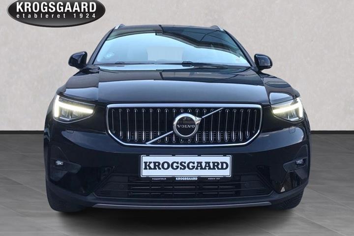 Sort Volvo XC40 fra 2022