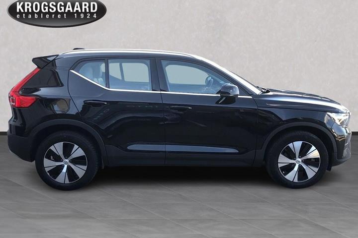 Sort Volvo XC40 fra 2022