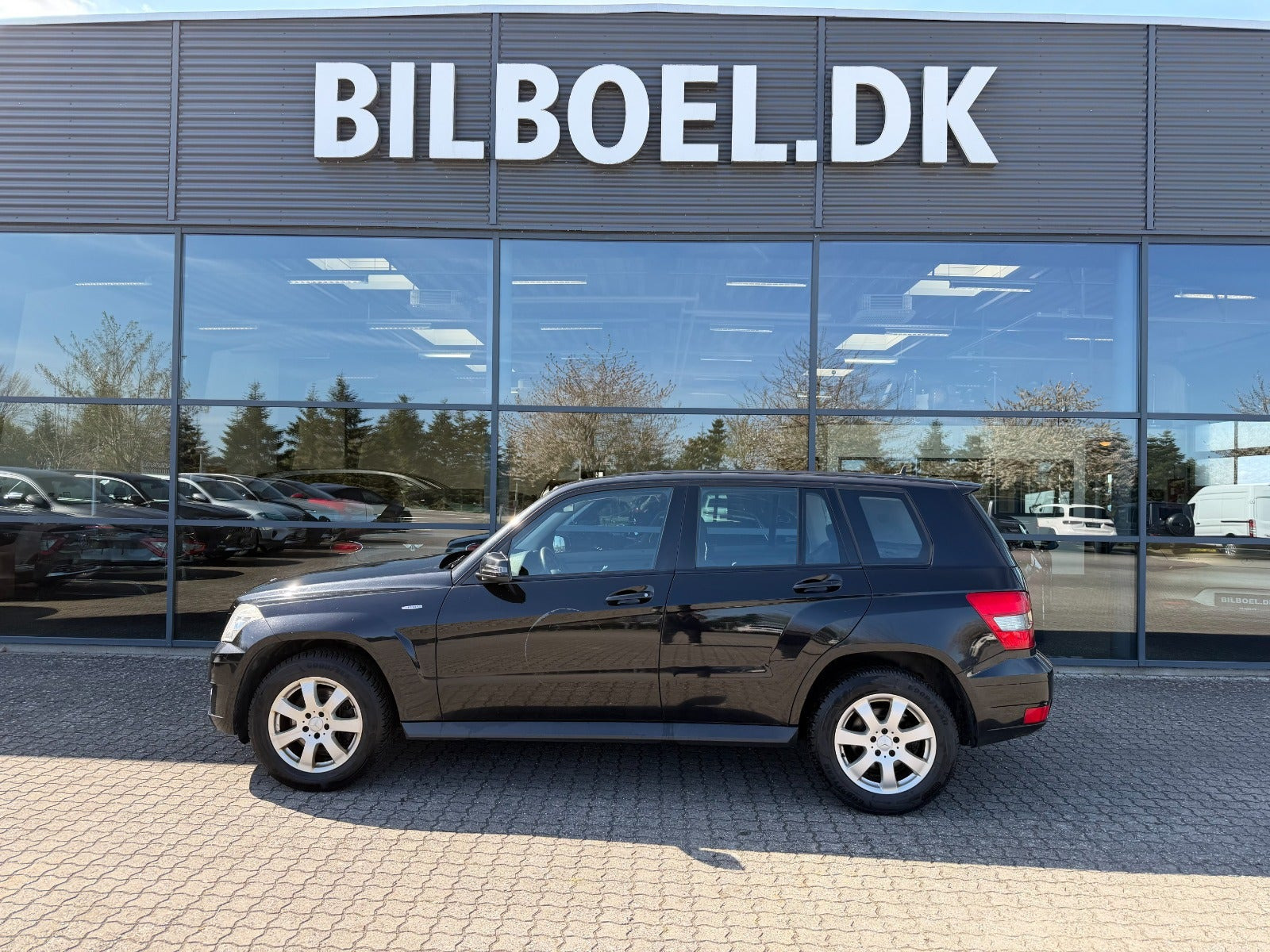 Sort Mercedes GLK220 fra 2009