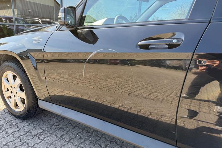 Sort Mercedes GLK220 fra 2009