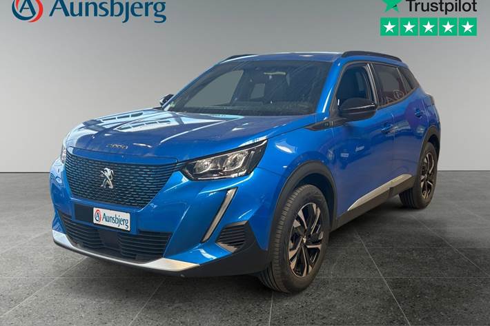 Blå Peugeot e-2008 fra 2022