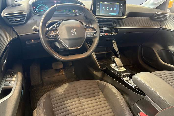 Gul Peugeot e-208 fra 2021