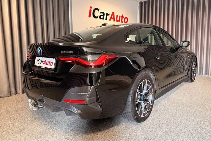 Sort BMW i4 fra 2024