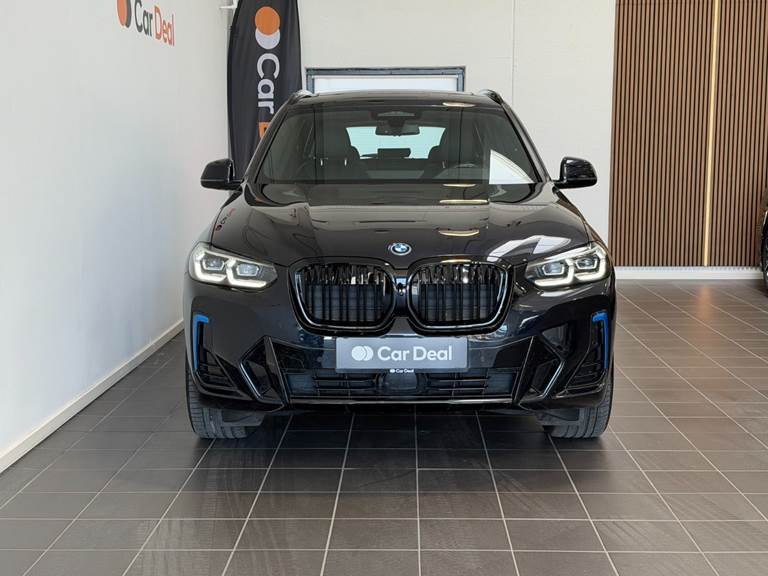 BMW iX3 Charged M-Sport