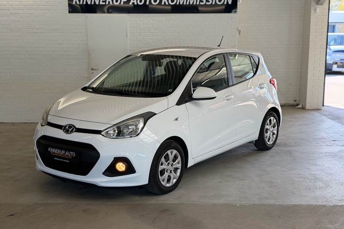 Hvid Hyundai i10 fra 2015