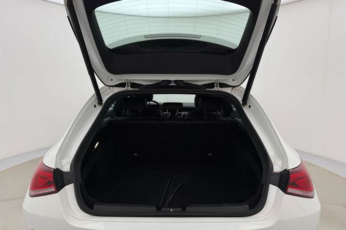 Hvid Mercedes CLA200 d fra 2019