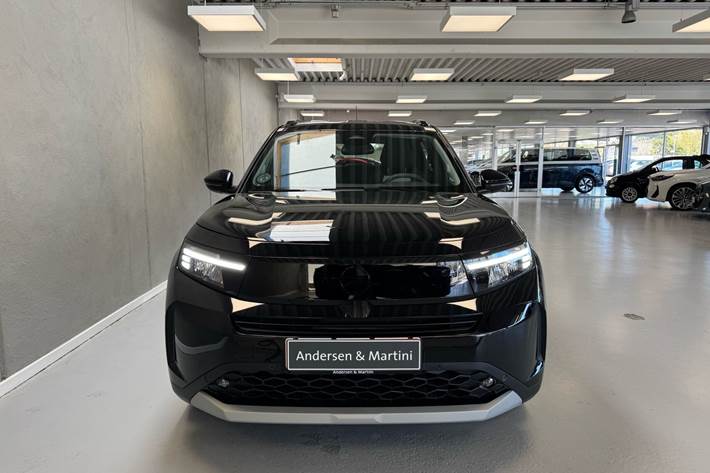 Sort Opel Frontera fra 2025