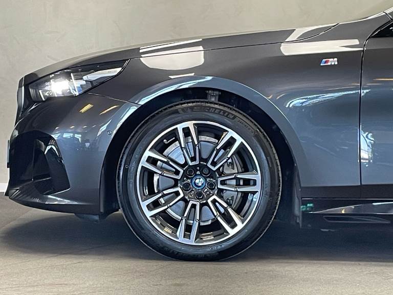BMW i5 eDrive40 EL M-Sport 340HK Aut.