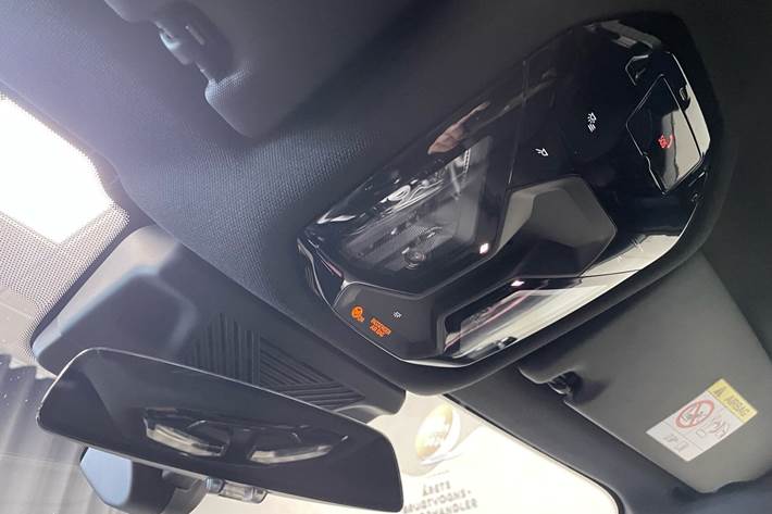 Sort BMW i5 fra 2024