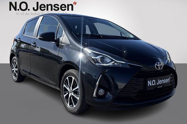 Sort Toyota Yaris fra 2019 set udefra