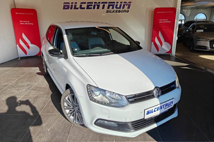 Hvid VW Polo fra 2017