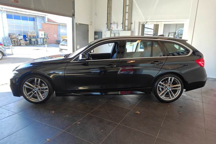 Sort BMW 320d fra 2018