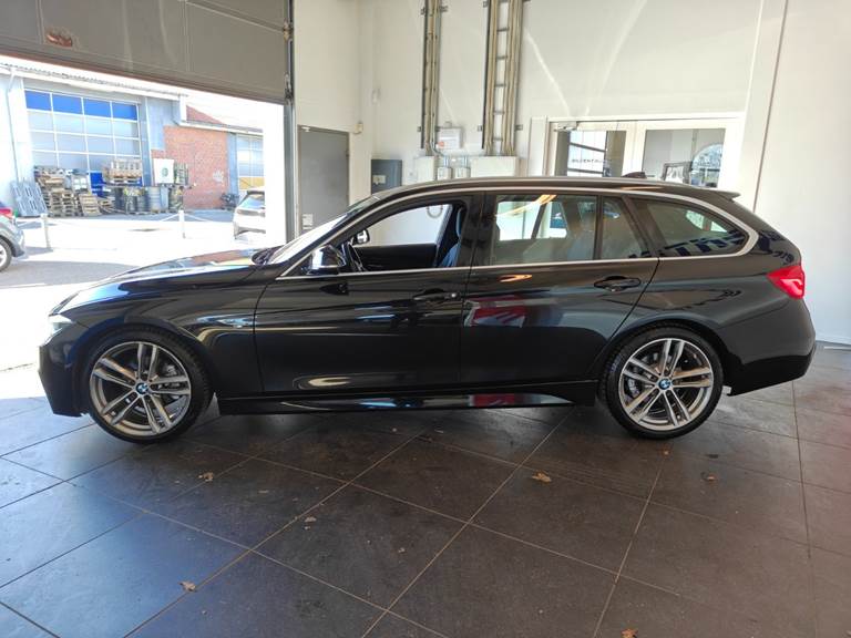 BMW 320d 2,0 Touring M-Sport aut.
