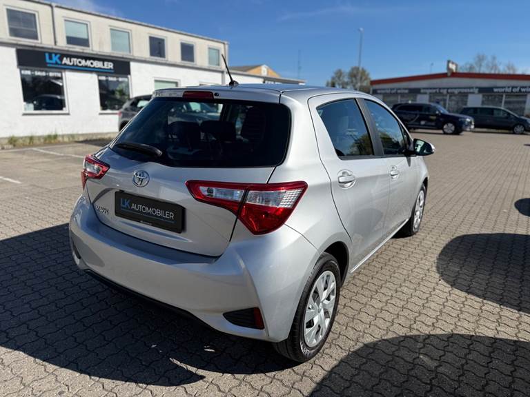 Toyota Yaris 1,0 VVT-i T2