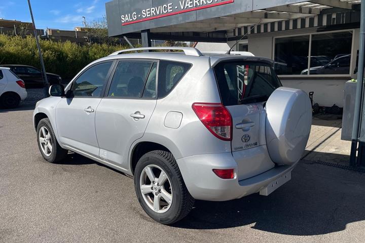 undefined Toyota RAV4 fra 2007