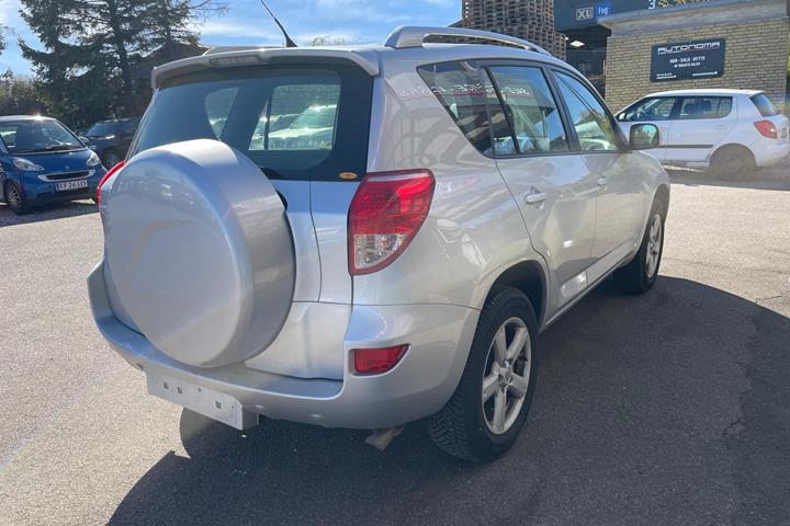 undefined Toyota RAV4 fra 2007