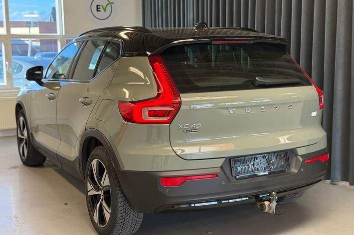 Grøn Volvo XC40 fra 2021