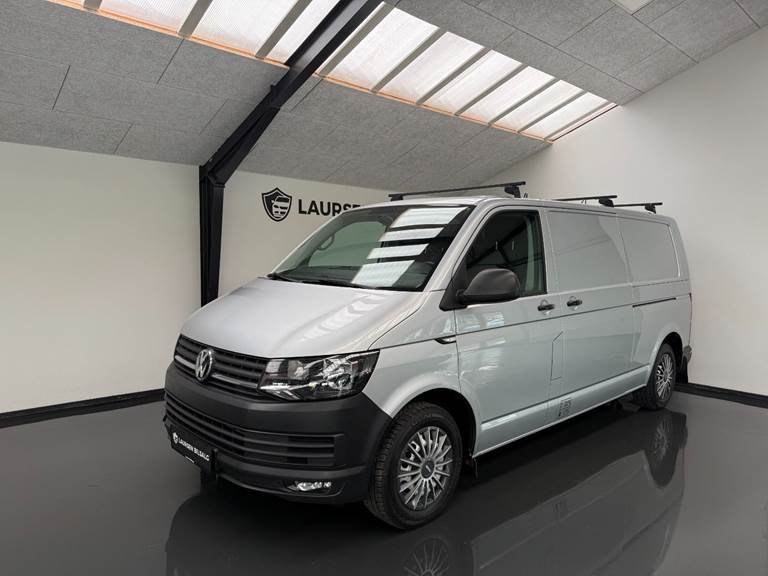 VW Transporter 2,0 TDi 150 Kassevogn lang