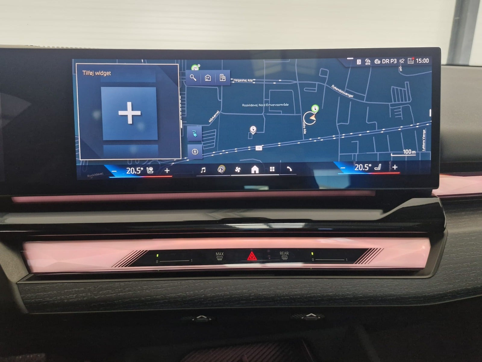 Hvid BMW i5 fra 2024