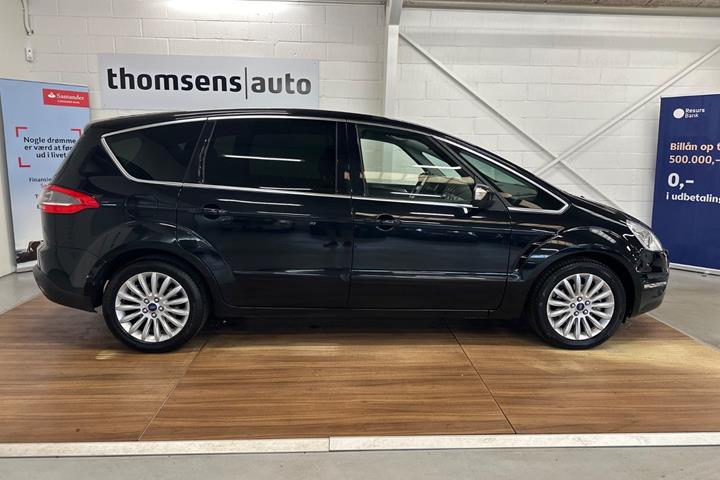 Sort Ford S-MAX fra 2014