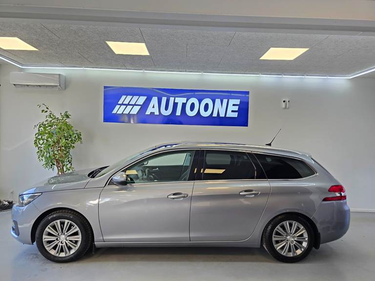 Peugeot 308 1,5 BlueHDi 130 Prestige SW