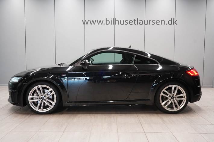 Sort Audi TT fra 2020