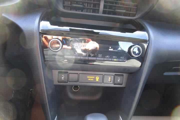 undefined Toyota Yaris Cross fra 2024