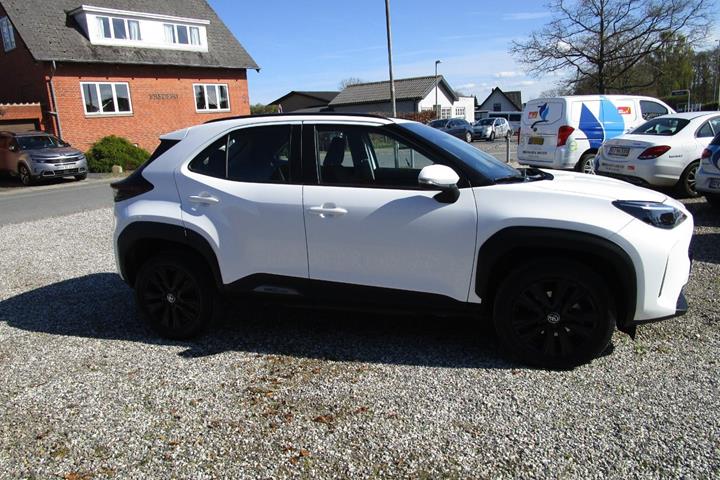 undefined Toyota Yaris Cross fra 2024