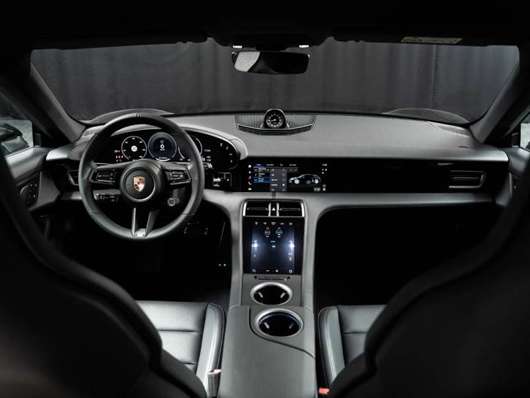 Porsche Taycan 4 Performance+ Cross Turismo