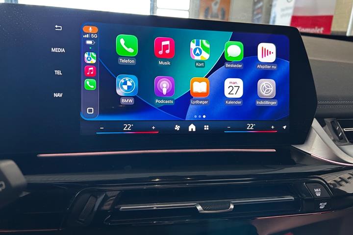 Hvid BMW iX1 fra 2024