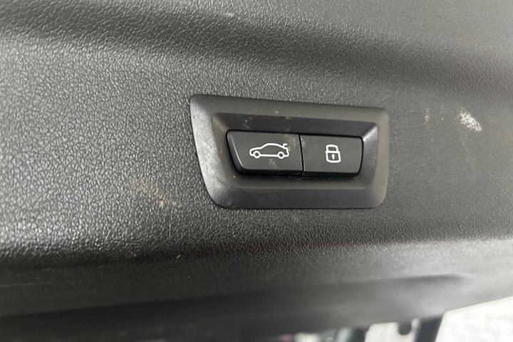 Hvid BMW iX1 fra 2024