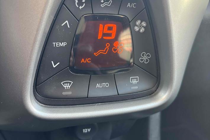 Grå Citroën C1 fra 2017